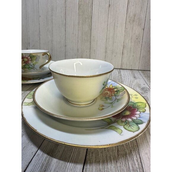 Vintage Shofu China Tea Cups & Saucers Floral Design Gold Rim Japan - Set of 2 - Picture 4 of 10